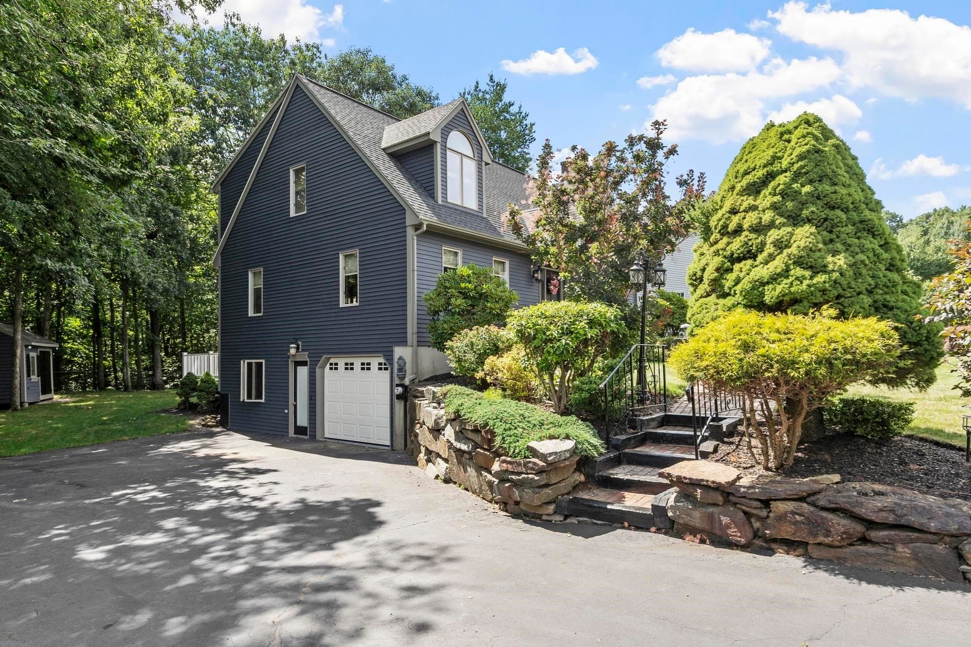 Single Family Residence at 17 Sycamore Drive, Rutland MA 01543, photo 2 of 41