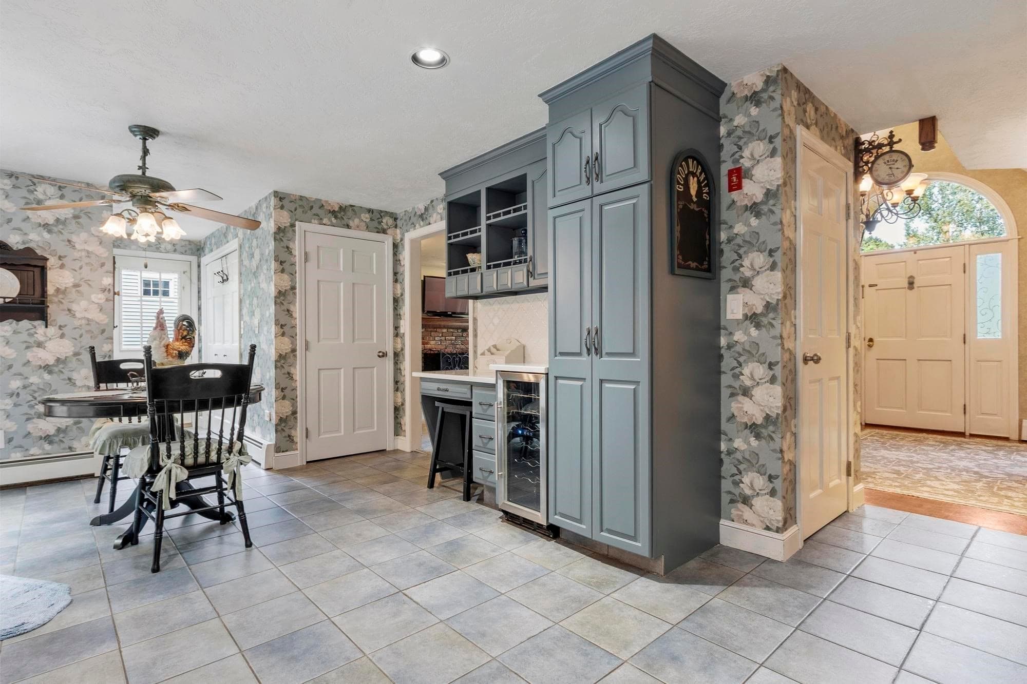 Single Family Residence at 17 Sycamore Drive, Rutland MA 01543, photo 6 of 41