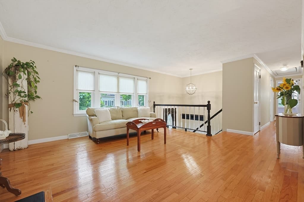 41 Myrtle St, Rockland MA 02370 photo 4