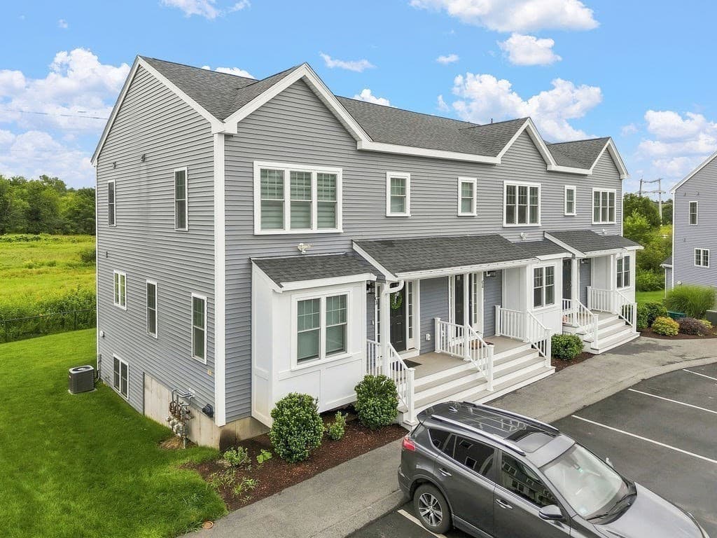 1005 Auburn St # C2, Whitman MA 02382