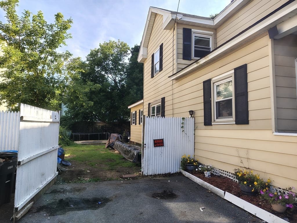 12 Lincoln Street, Pittsfield MA 01201 photo 4