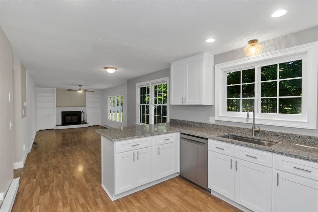 127 Szetela Drive, Chicopee MA 01013 photo 4