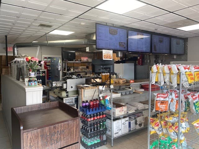 000 Roast Beef And Pizza, Rowley MA 01969