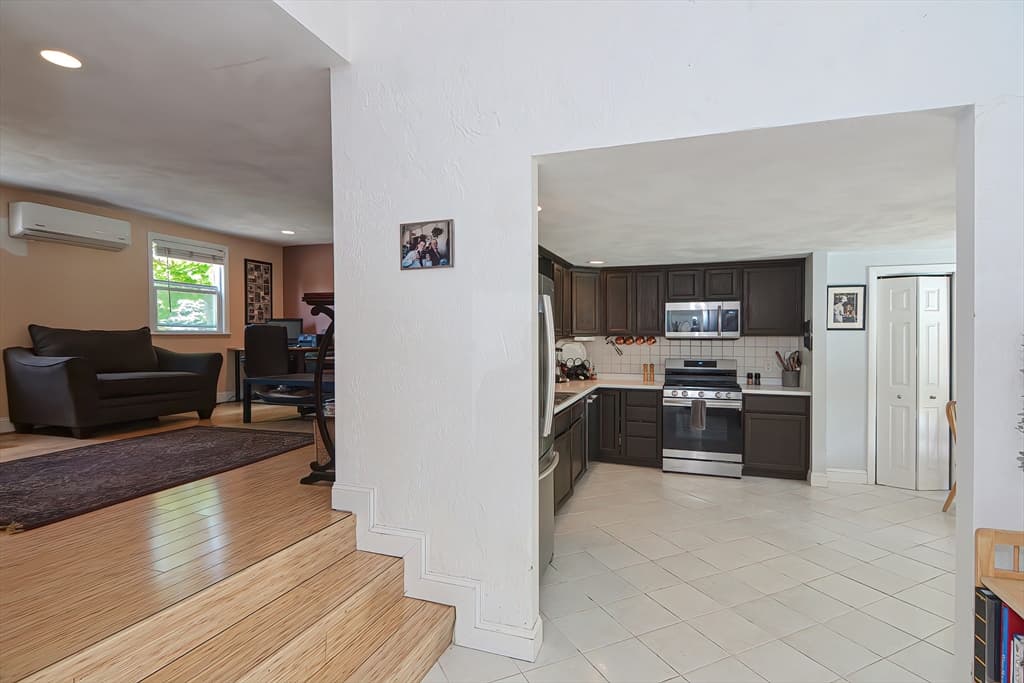 15 Bower S Bower, Malden MA 02148 photo 6