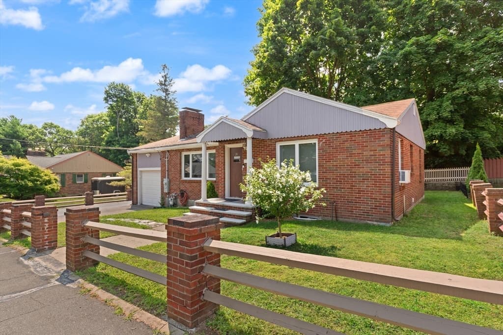 24 Taylor Rd, Lynn MA 01904 photo 3