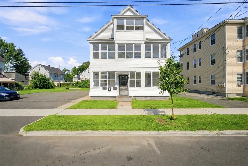 23 Frederick St, Westfield MA 01085