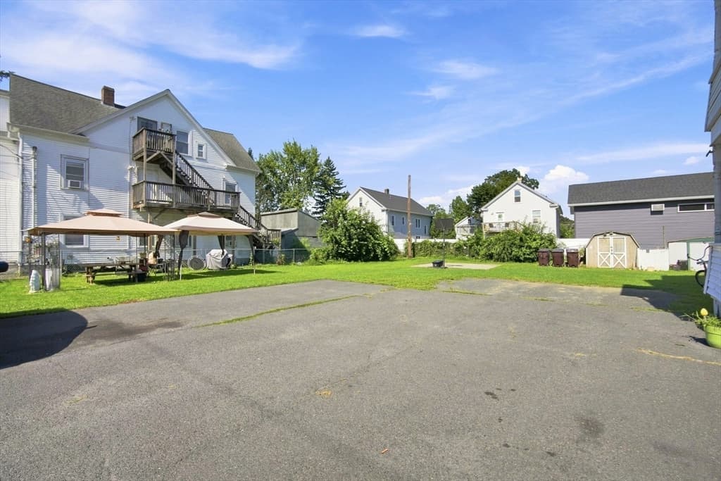 23 Frederick St, Westfield MA 01085 photo 4