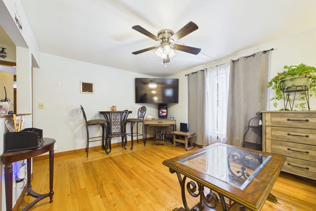 844 Hood St, Fall River MA 02720 photo 5