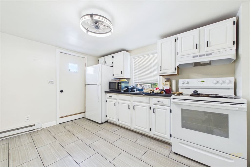 844 Hood St, Fall River MA 02720 photo 18