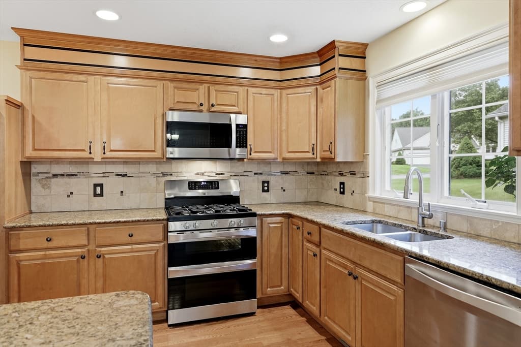 75 Shadow Brook Est # 75, South Hadley MA 01075 photo 15