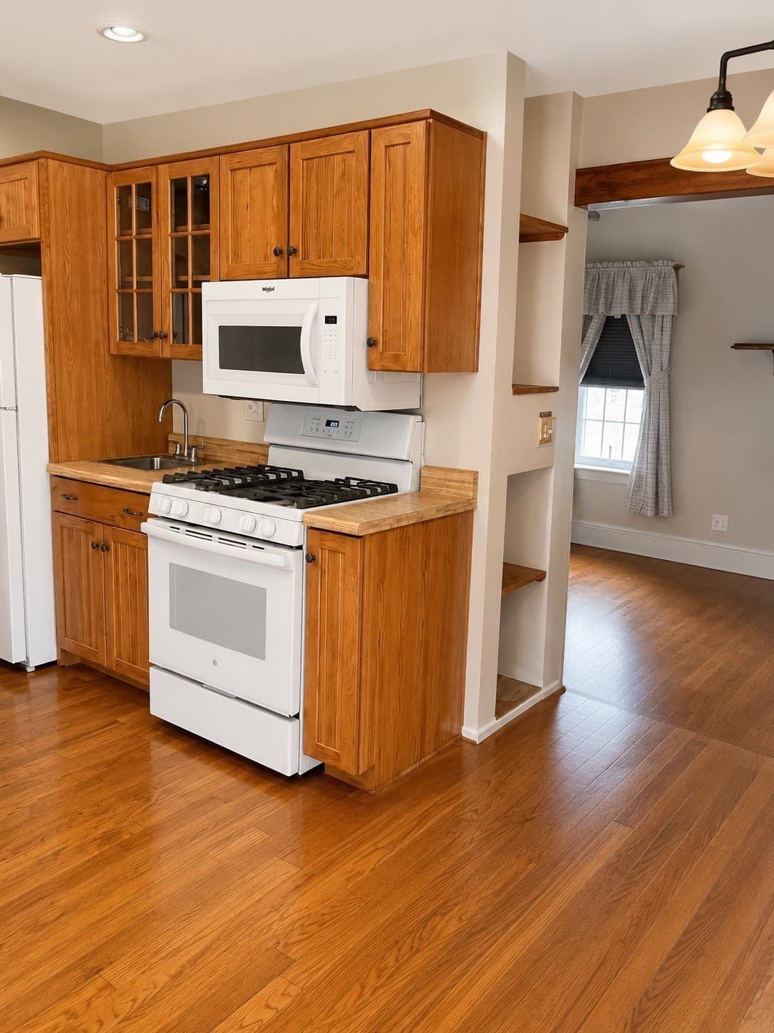 Single Family Residence at 6 Torrey St., Attleboro MA 02703, Attleboro, photo 12 of 25