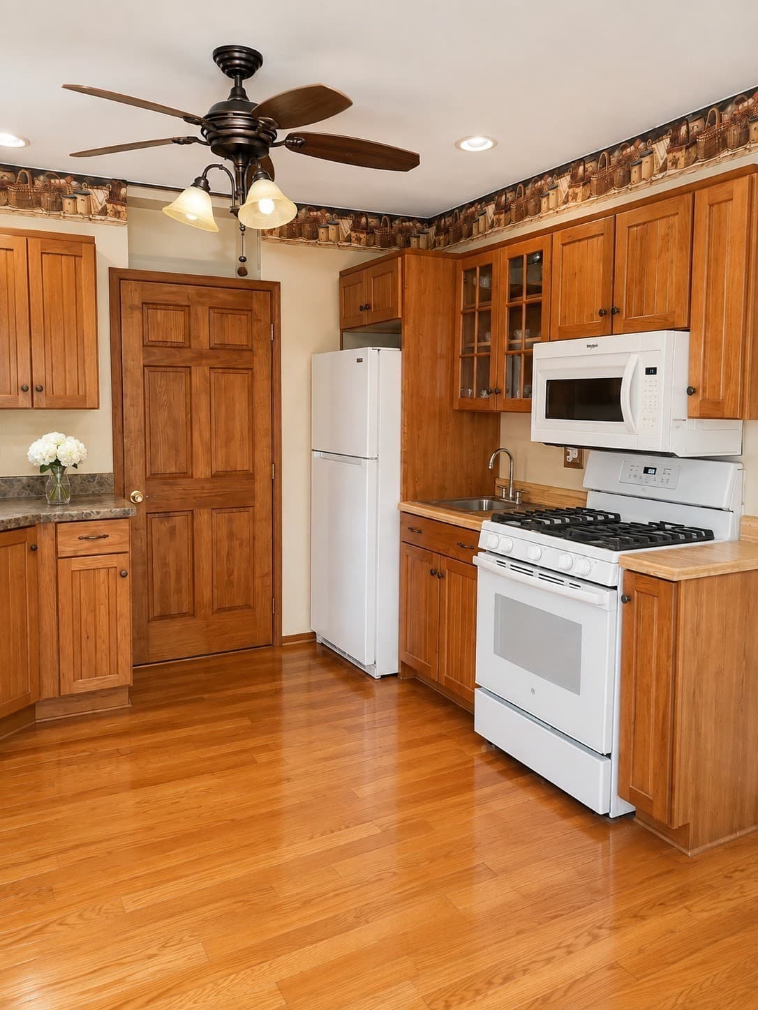Single Family Residence at 6 Torrey St., Attleboro MA 02703, Attleboro, photo 11 of 25