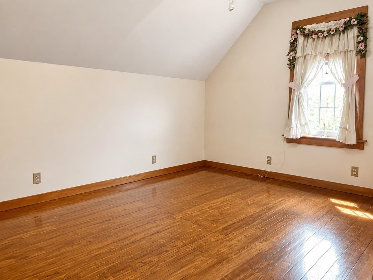 Single Family Residence at 6 Torrey St., Attleboro MA 02703, Attleboro, photo 21 of 25