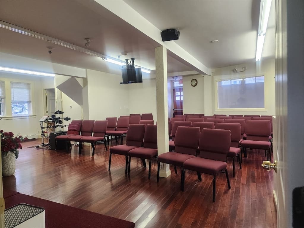 762 Southern Artery, Quincy MA 02169