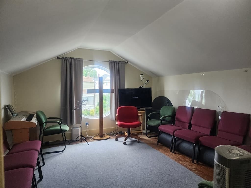 762 Southern Artery, Quincy MA 02169 photo 15