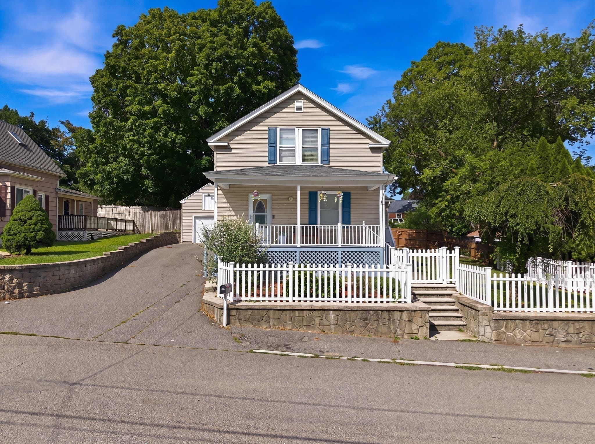 Single Family Residence at 3 Smith Ave, Methuen MA 01844, Methuen, photo 2 of 41