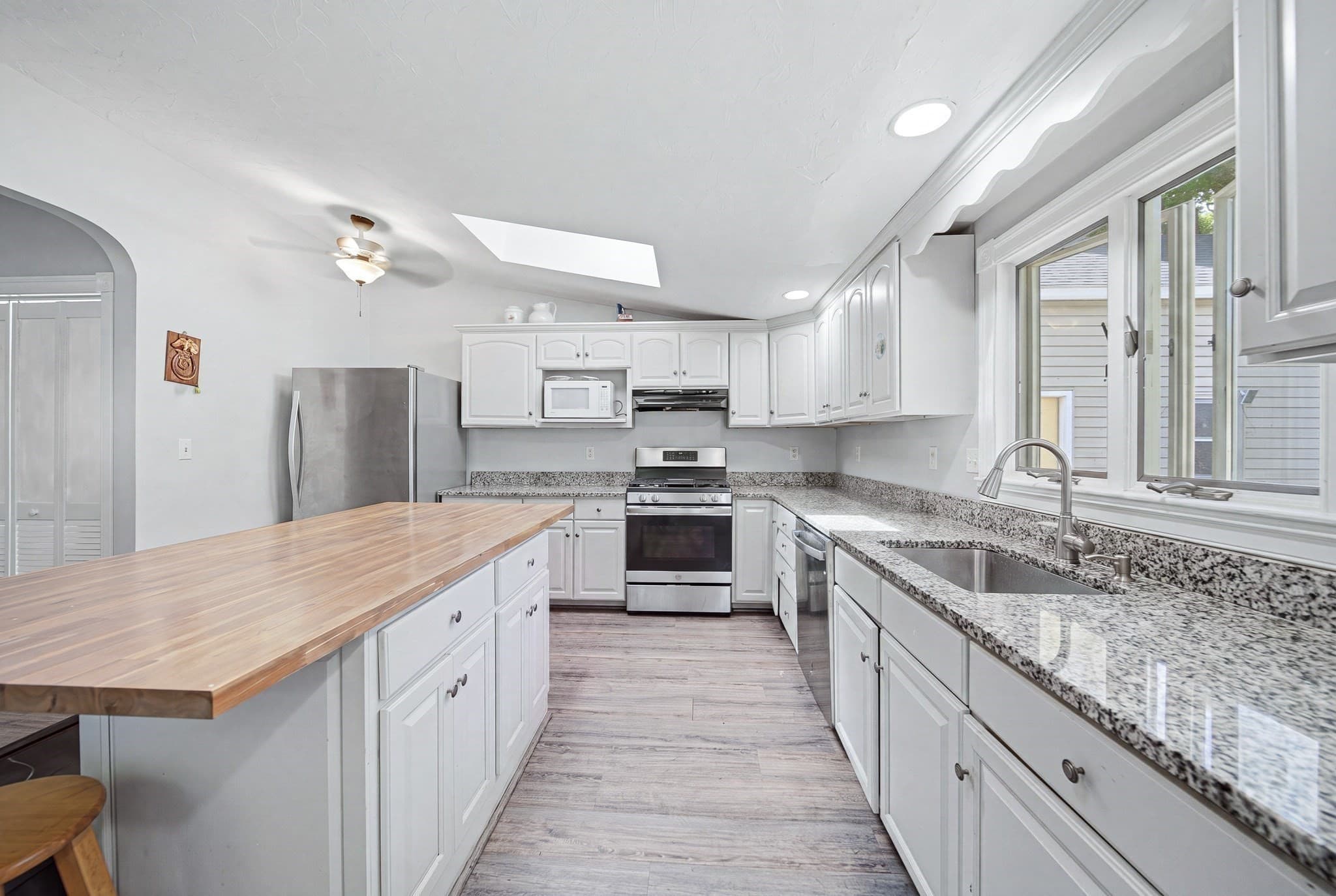 Single Family Residence at 3 Smith Ave, Methuen MA 01844, Methuen, photo 14 of 41