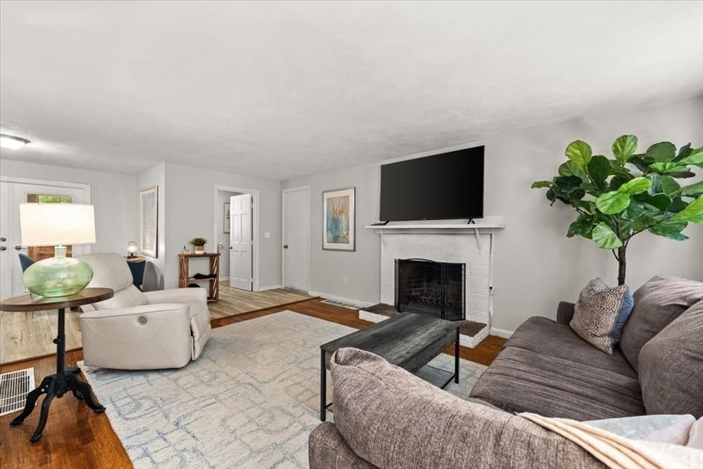 74 Lakeview Rd, Foxboro MA 02035 photo 15