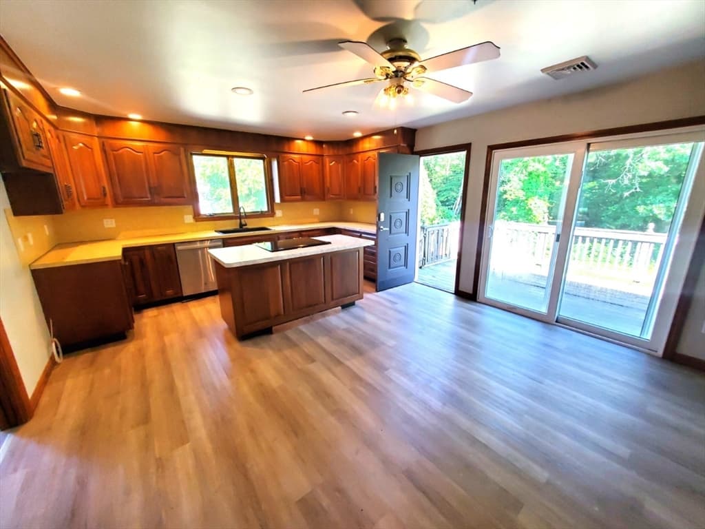 Single Family Residence at 197 W. Center St., West Bridgewater MA 02379, West Bridgewater, photo 4 of 25
