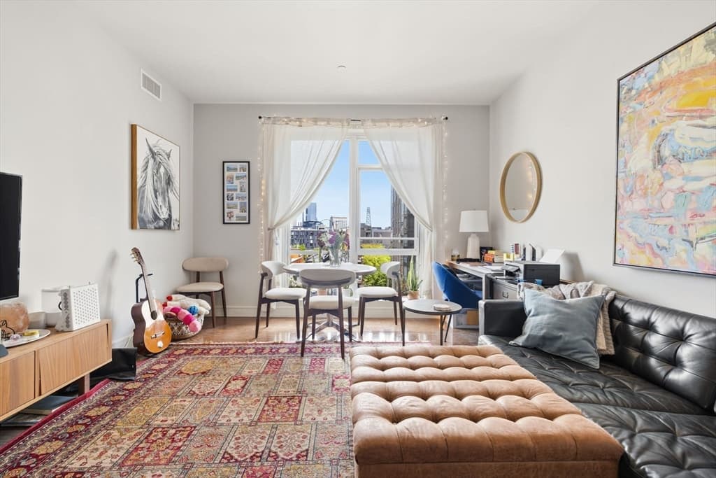 700 Harrison Ave # 613, Boston MA 02118