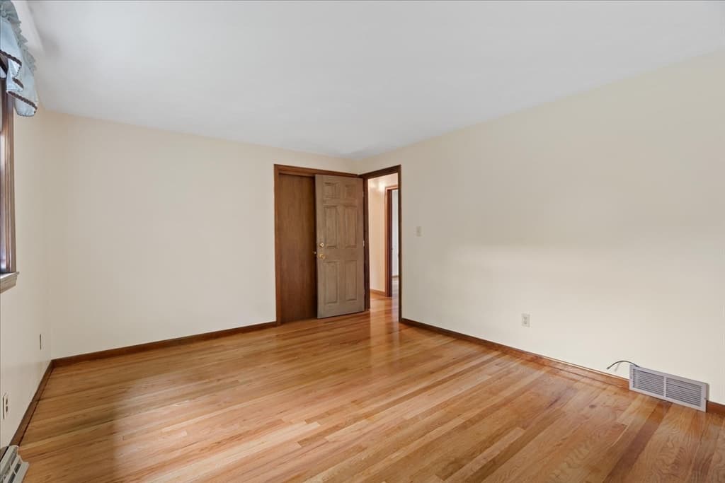 17 Brewster Dr, Bridgewater MA 02324 photo 16