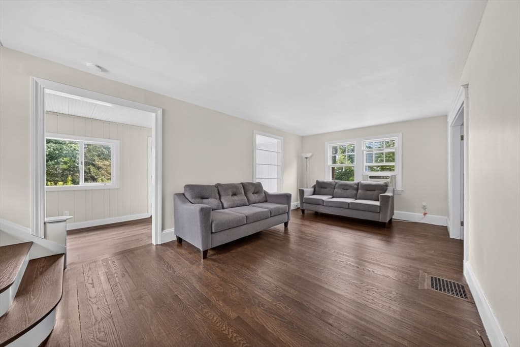 18 Fales Rd, Dedham MA 02026 photo 5
