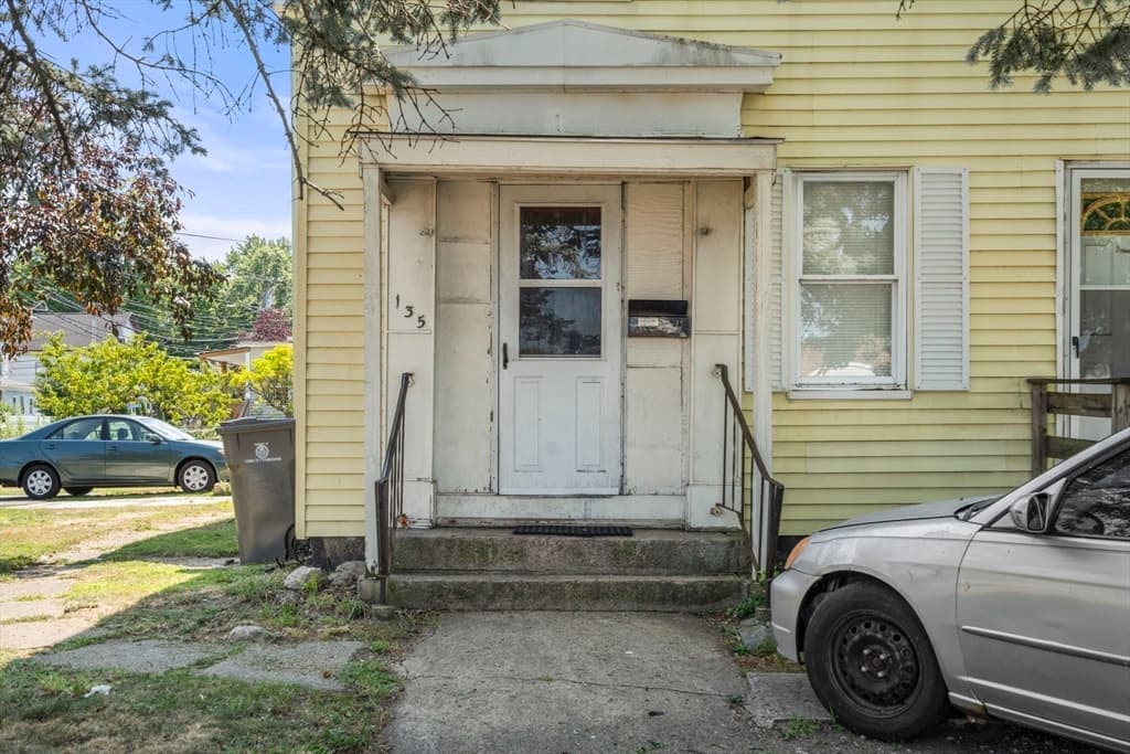 135 Irving St, Framingham MA 01702 photo 8