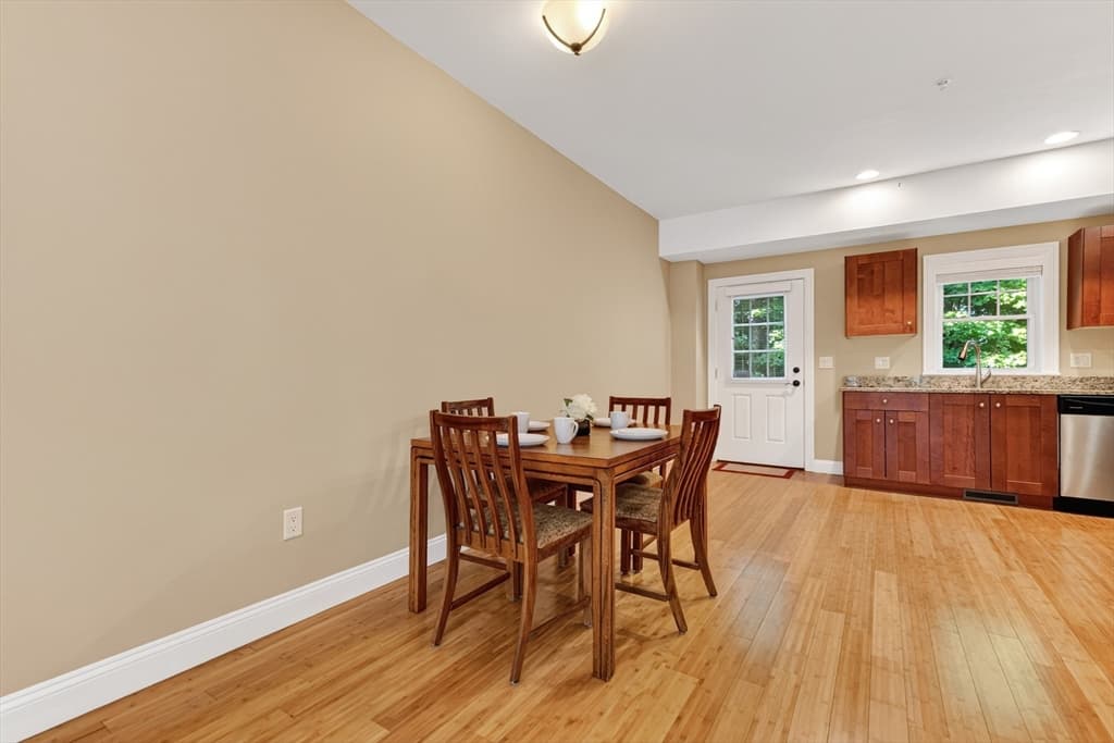 18 Saint Marys Way # 18, Marlborough MA 01752 photo 8