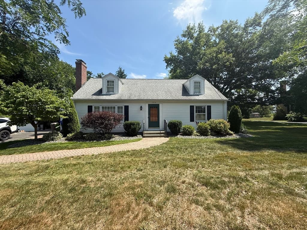 1030 South East Street, Amherst MA 01002