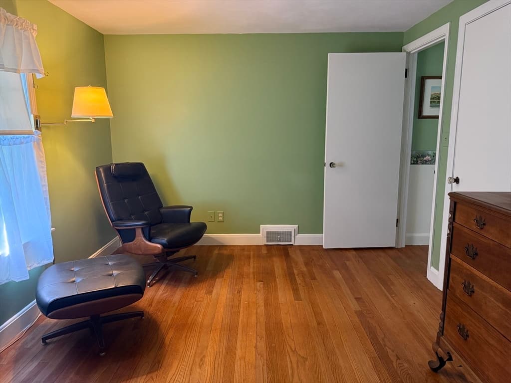 1030 South East Street, Amherst MA 01002 photo 18