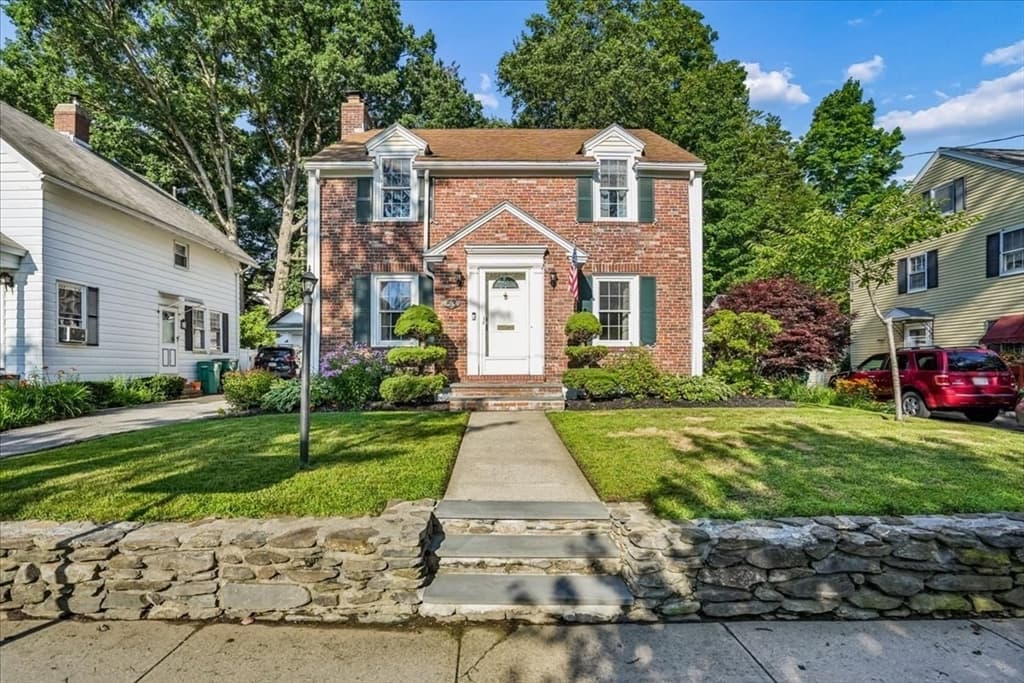 53 Putnam Park, Fitchburg MA 01420