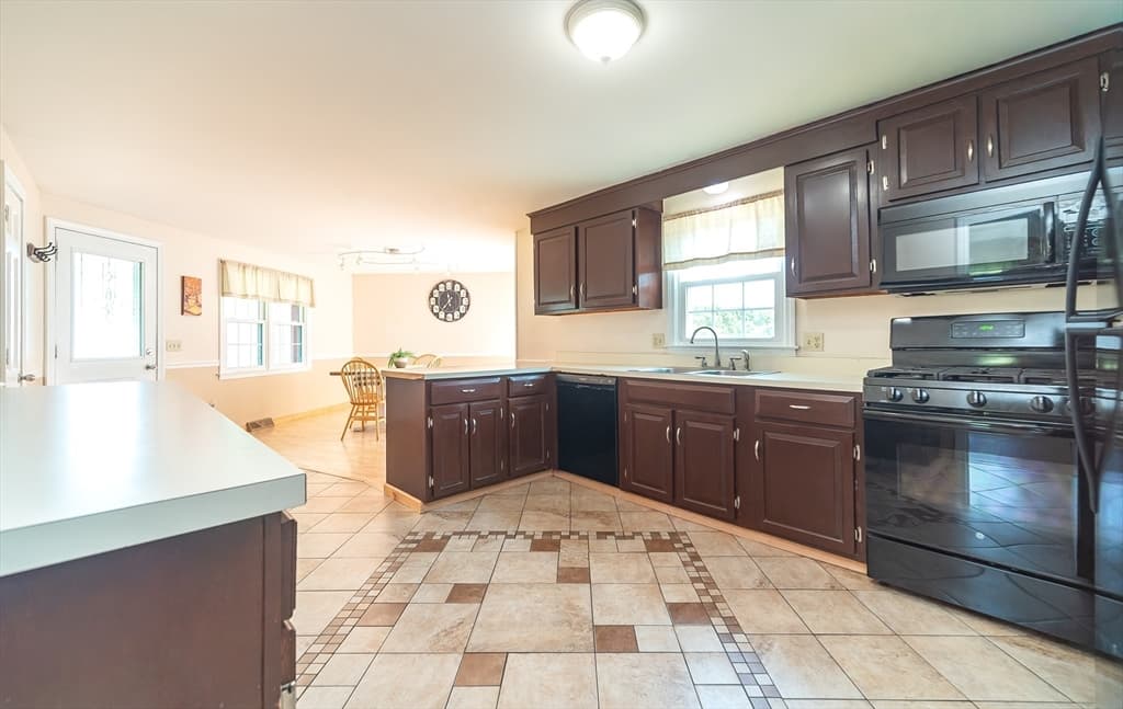 9 Stony Hill Rd, Agawam MA 01030 photo 8
