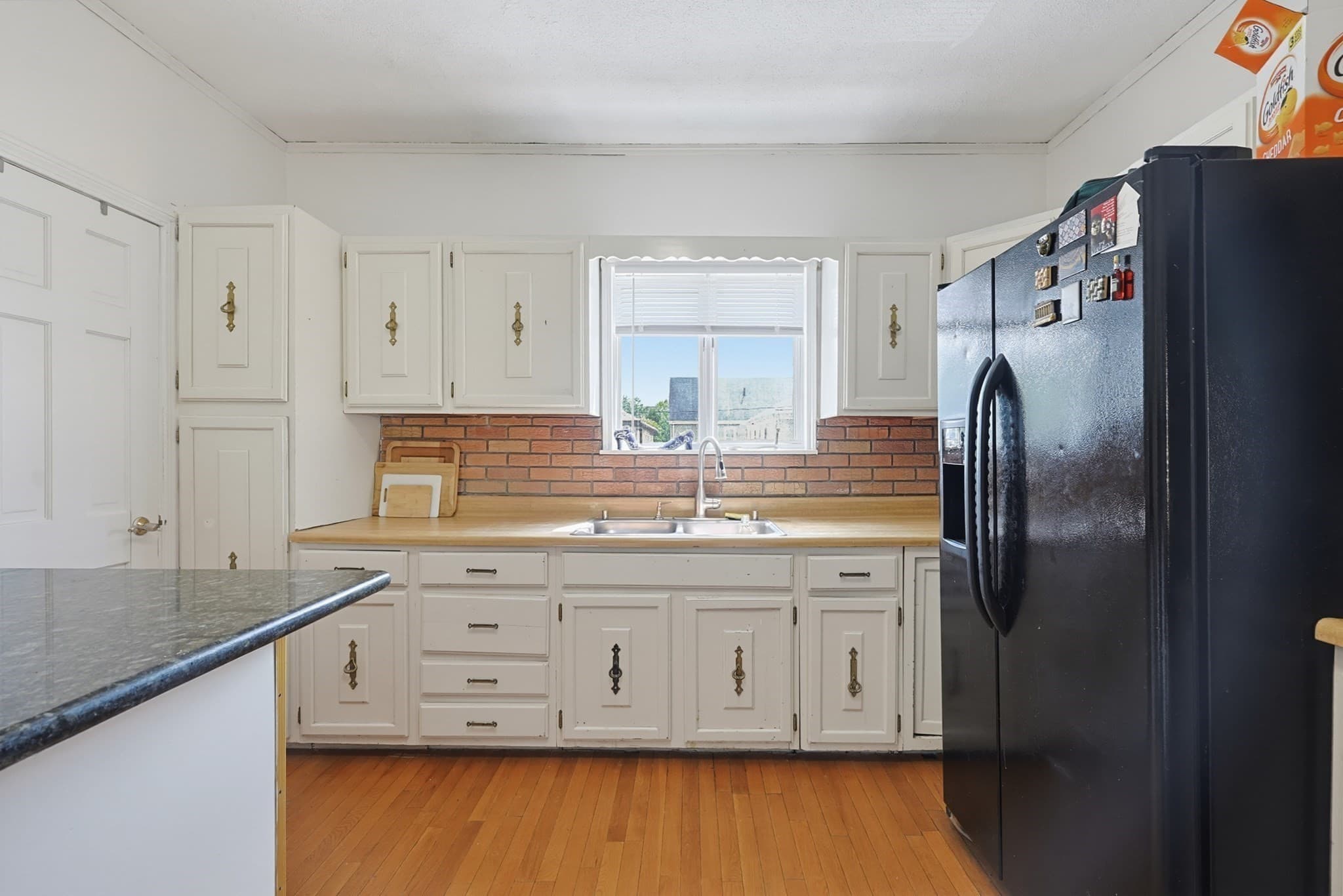 3 Family at 36-38 Gardena St, Boston MA 02135, photo 11 of 40