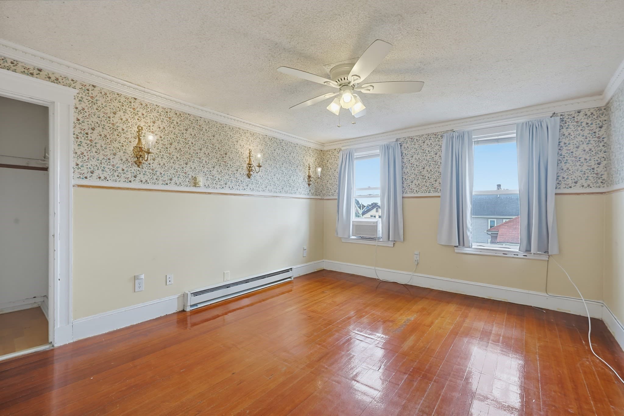 3 Family at 36-38 Gardena St, Boston MA 02135, photo 35 of 40
