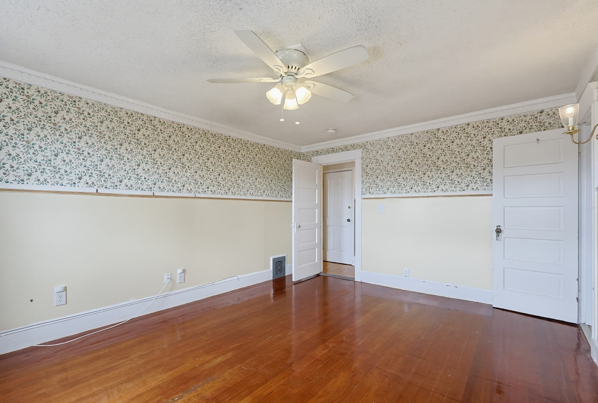 3 Family at 36-38 Gardena St, Boston MA 02135, photo 29 of 40