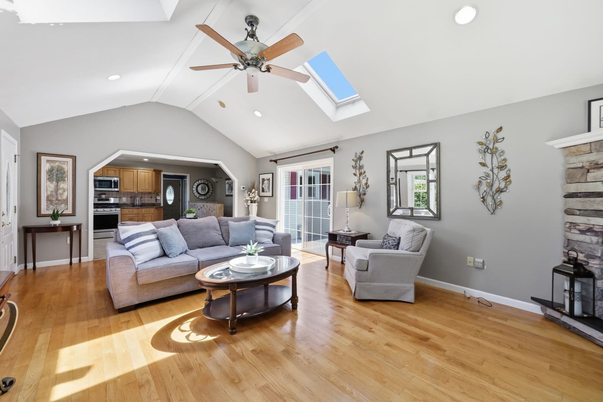 Single Family Residence at 37 Squirrel Rd, Springfield MA 01108, photo 14 of 42