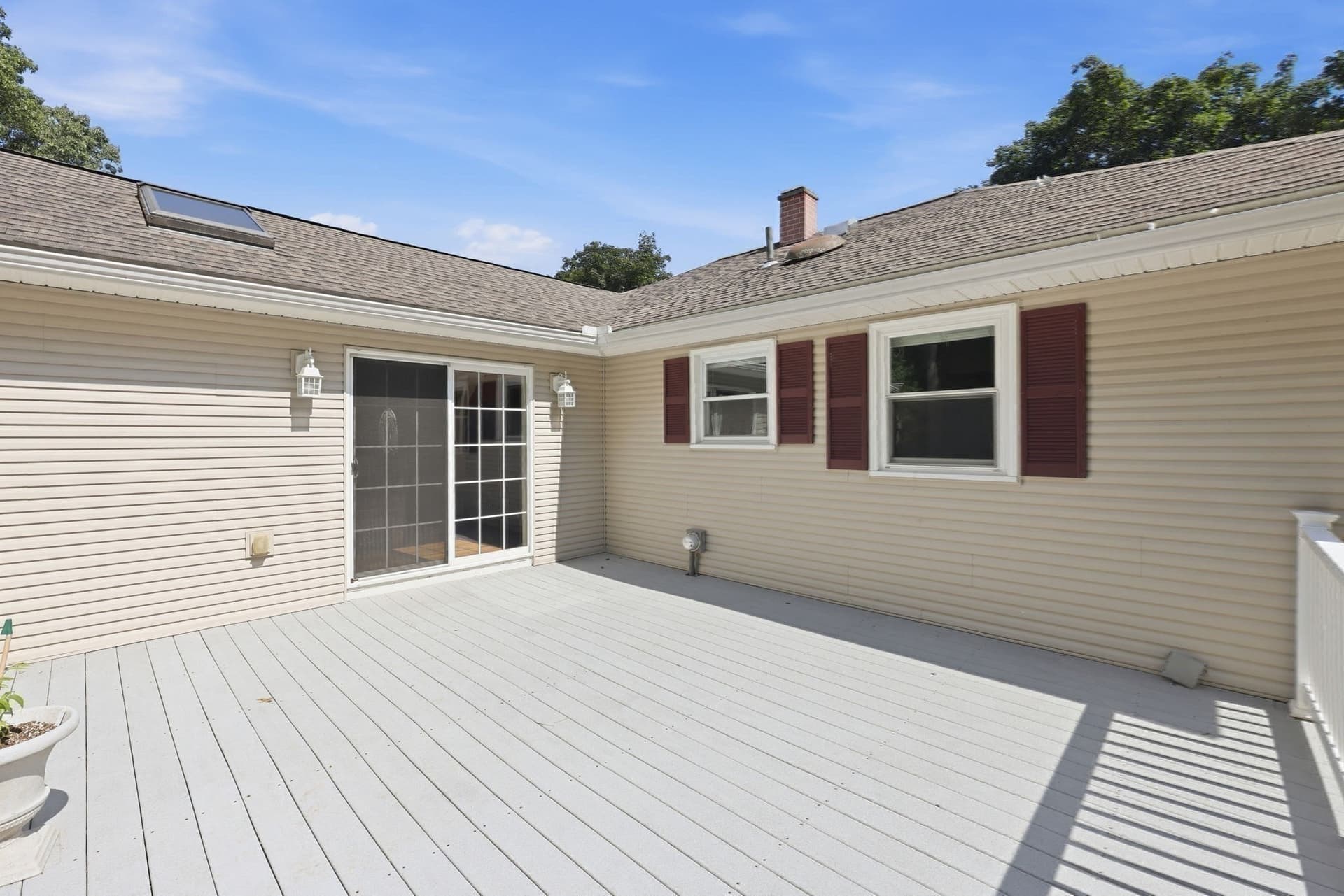 Single Family Residence at 37 Squirrel Rd, Springfield MA 01108, photo 29 of 42