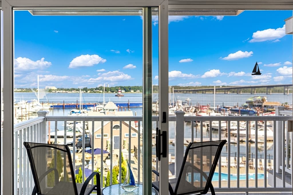 700 Shore Dr # 1001, Fall River MA 02721 photo 3