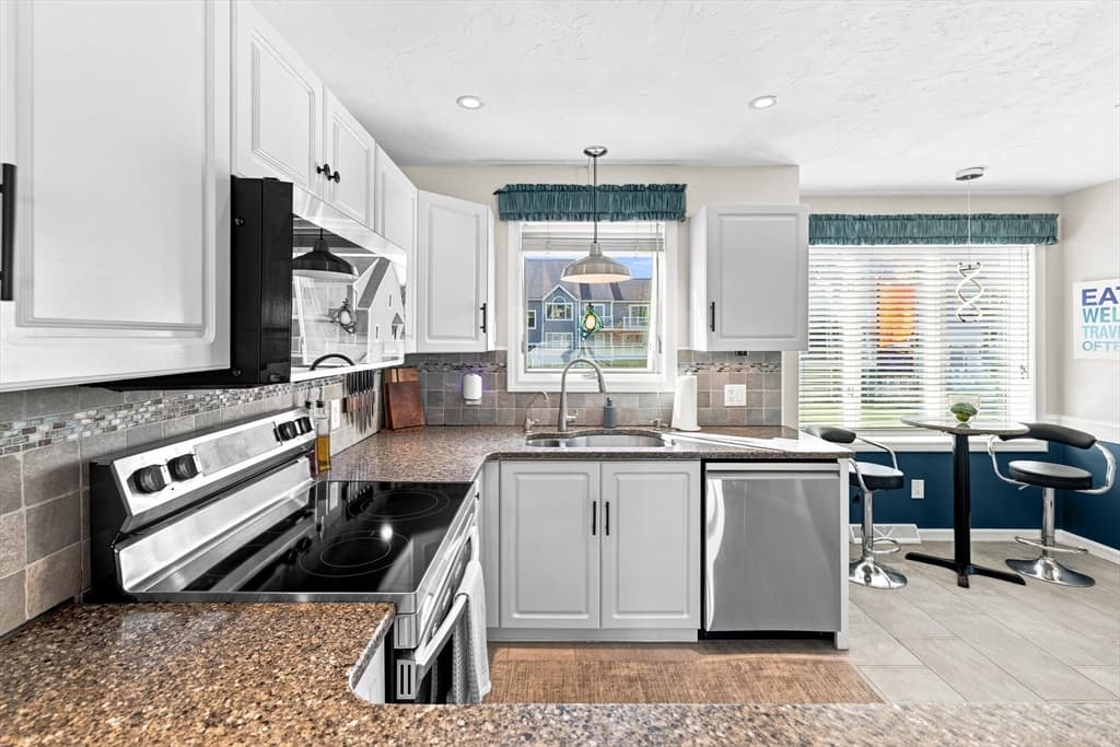 700 Shore Dr # 1001, Fall River MA 02721 photo 10