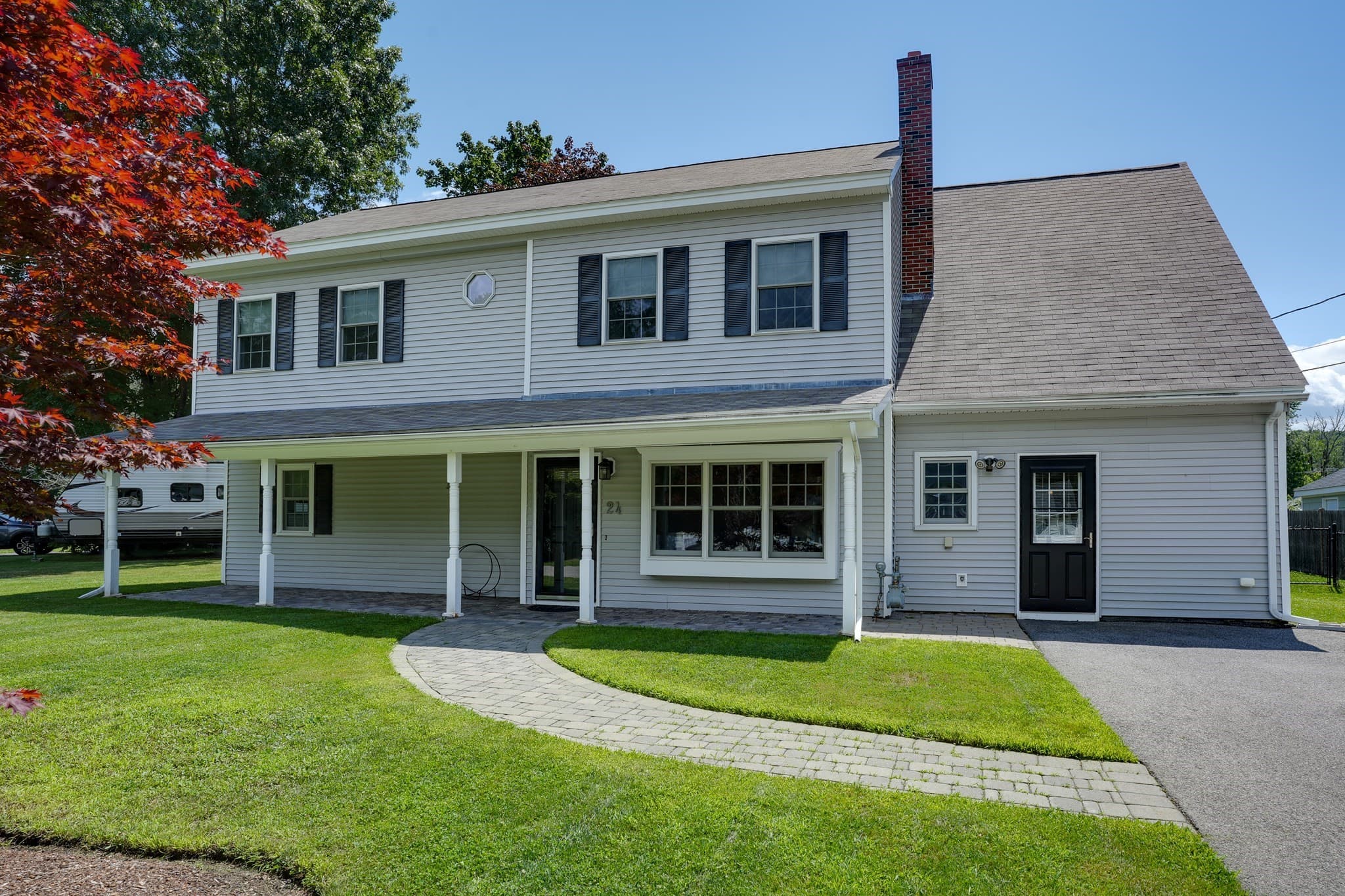 24 Reo Rd, Maynard MA 01754