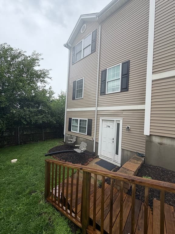 318 Crescent St # B, Fall River MA 02720 photo 2