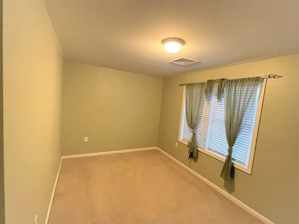 318 Crescent St # B, Fall River MA 02720 photo 10