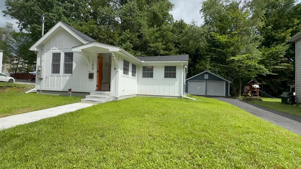 158 Fairview Ave, Athol MA 01331 photo 3