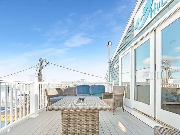 2 Family - 2 Units Up/Down at 278 Nantasket Avenue, Hull MA 02045, photo 11 of 27