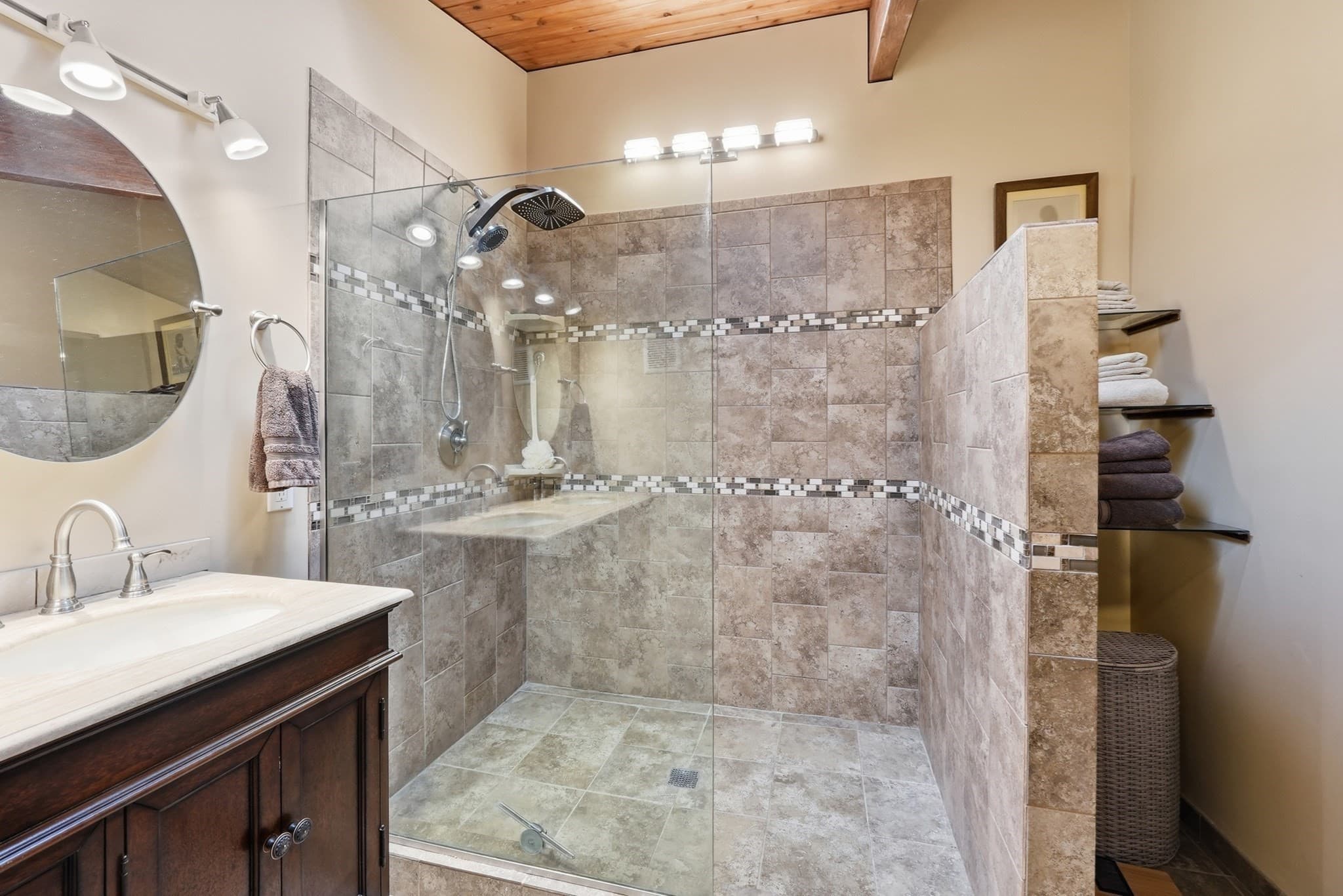 Single Family Residence at 1023 North Woodstock Rd, Southbridge MA 01550, Southbridge, photo 11 of 23