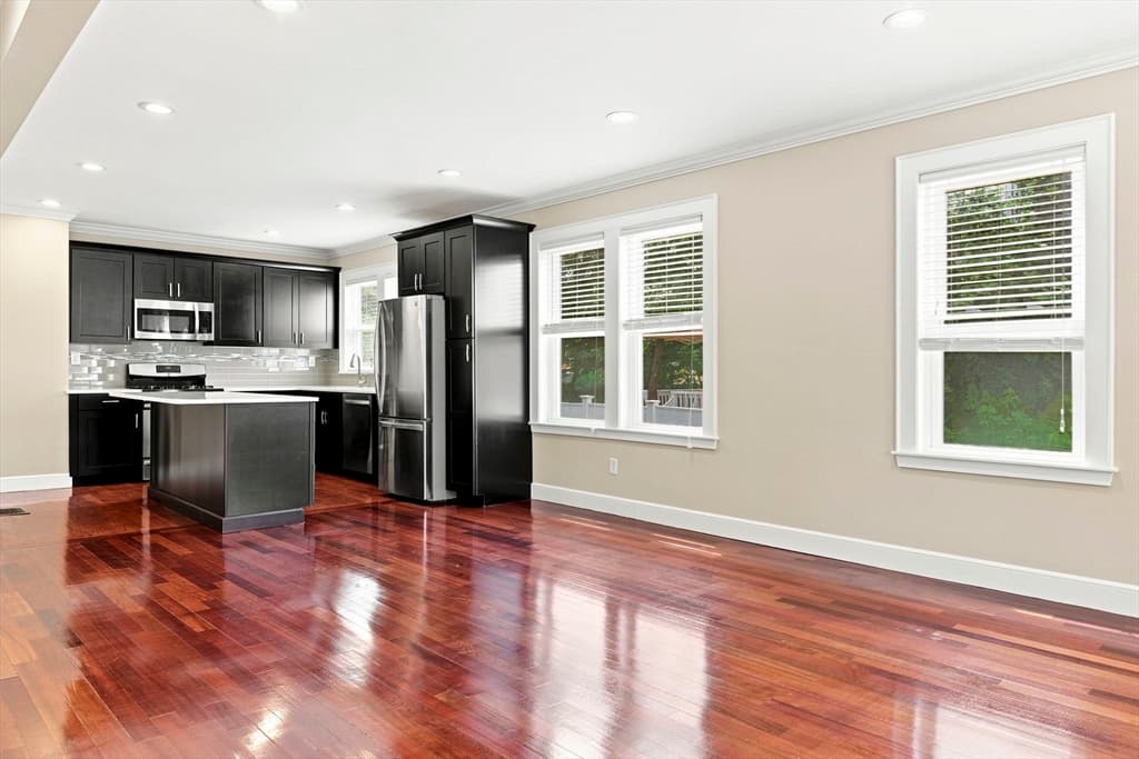 58-60 Hamilton St, Boston MA 02136 photo 3
