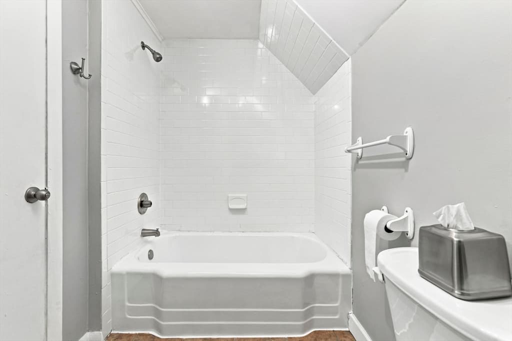 58-60 Hamilton St, Boston MA 02136 photo 28