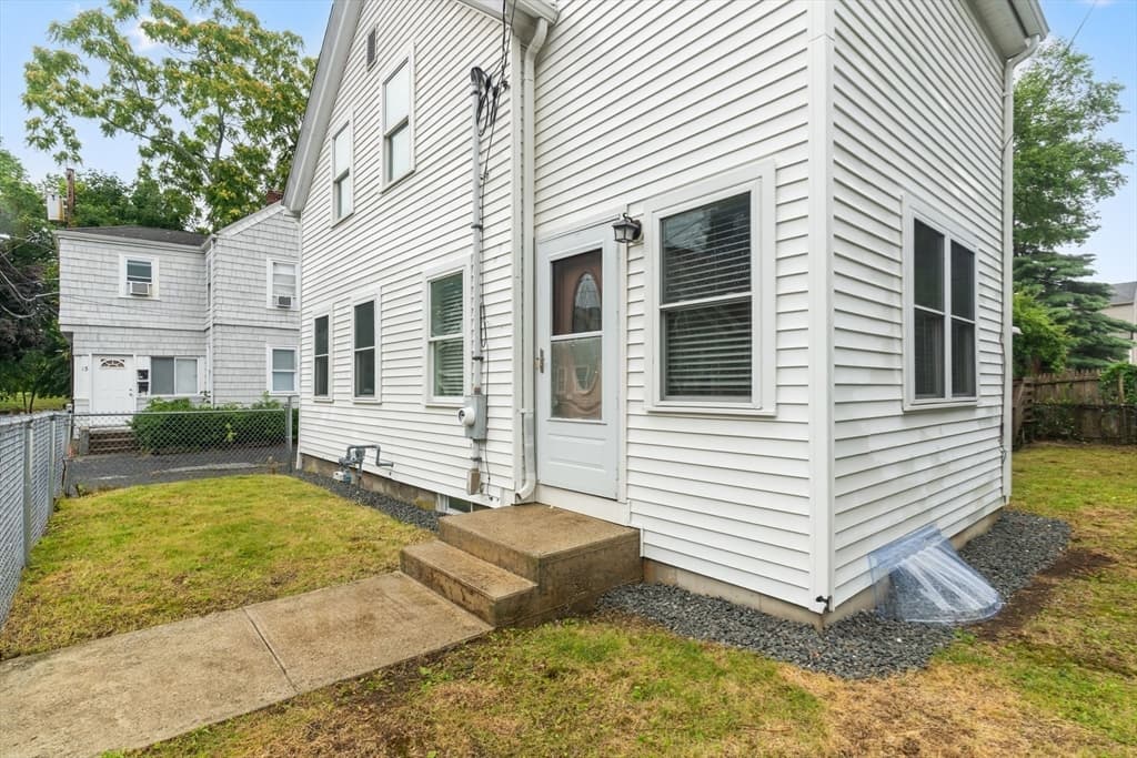 9 Mechanic St, Framingham MA 01701 photo 34