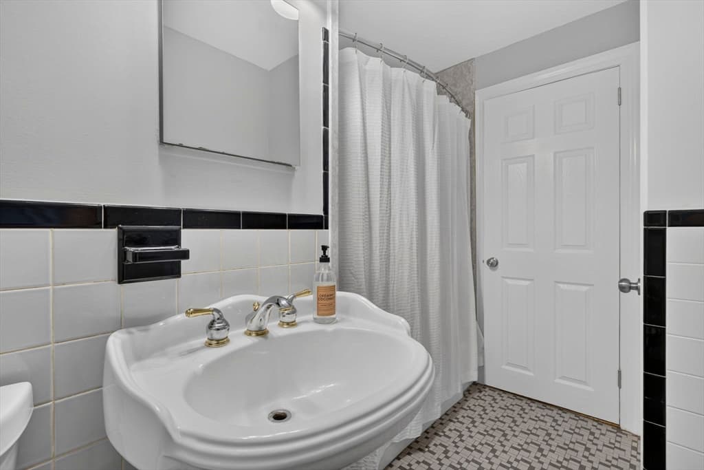 25 Gray Ter, Bedford MA 01730 photo 26