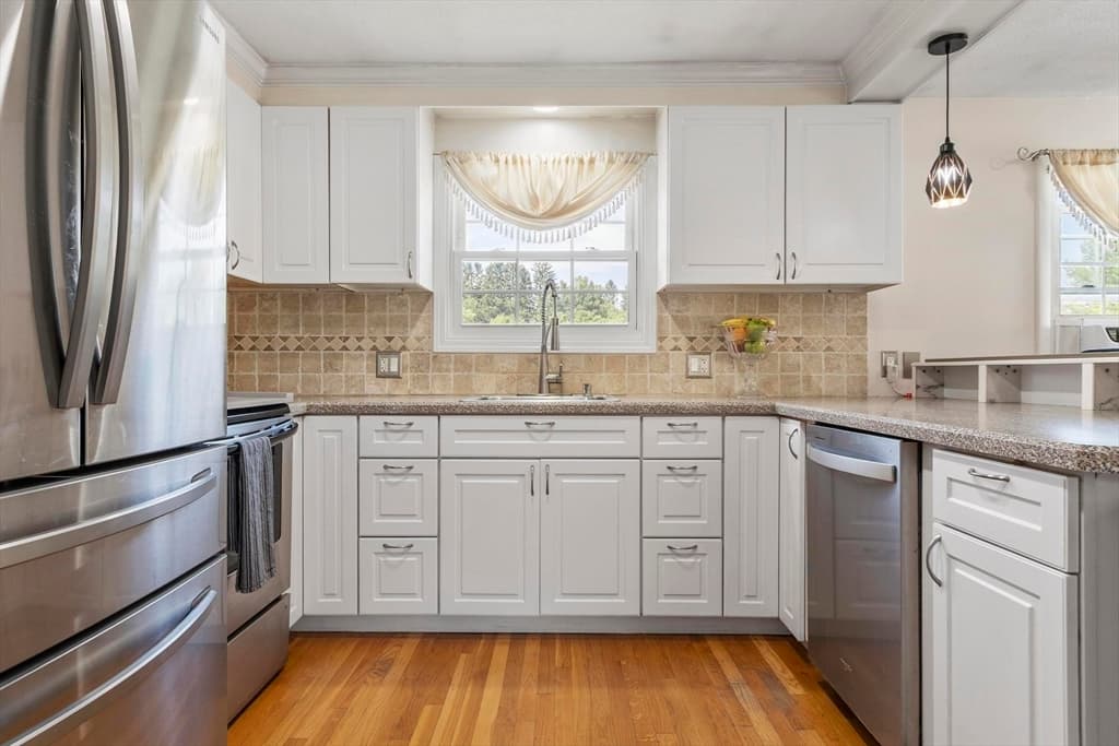 550 Packard St, Lancaster MA 01523 photo 12